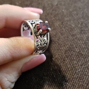 Size 7.5 James Avery Adoree Ring With Garnet